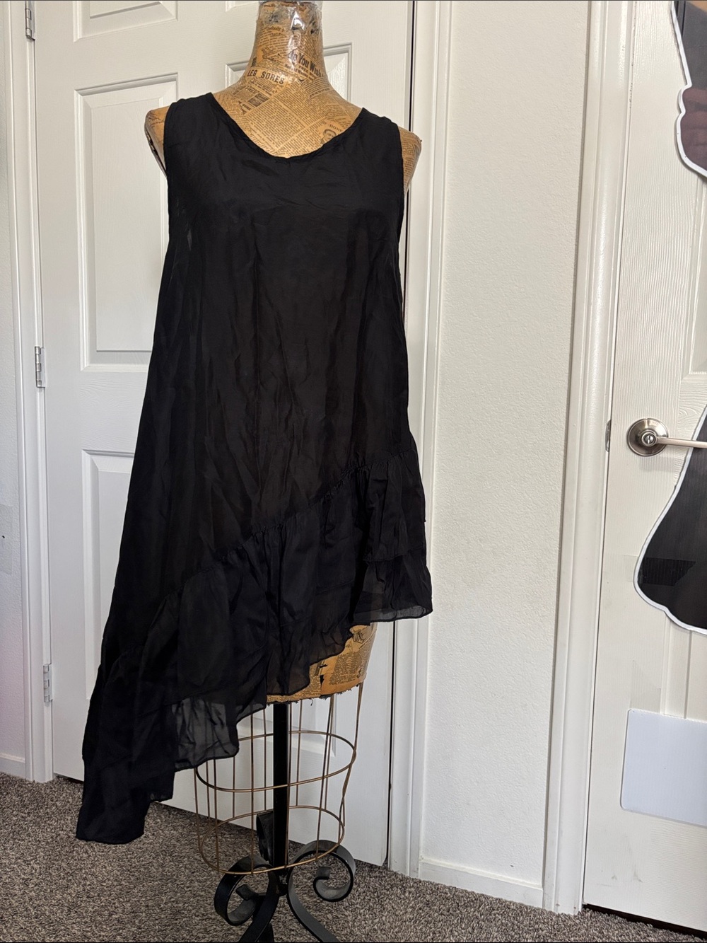 Gypsy Junkies black SILK asymmetric blouse tiered M/L boho sheer lightweight Y2K